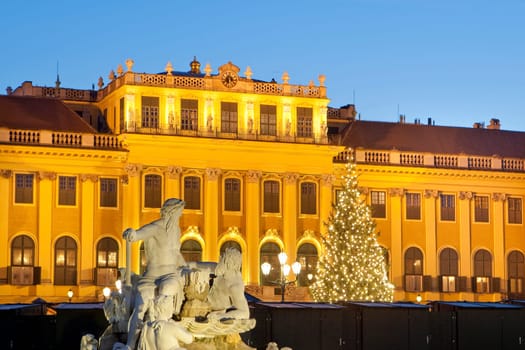 Schönbrunn Christmas Market in Vienna