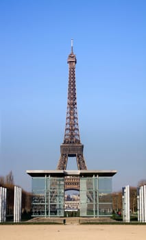 Peace Monument and Eiffel Tower in panoramic format