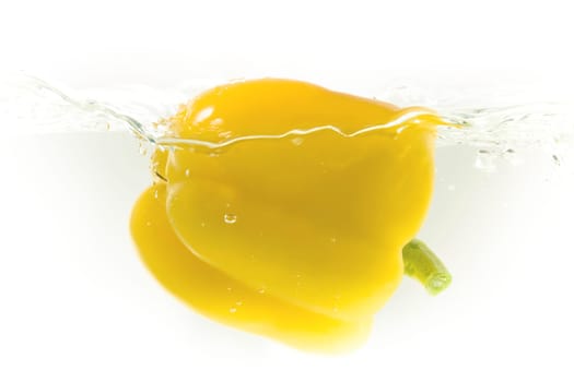 Bell pepper in water wd417
