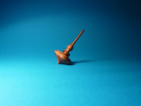 Wooden spinning top