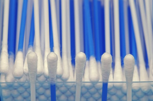 Cotton swab
