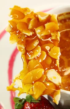 Almond Prailine