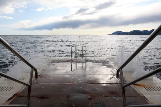 The way to the sea