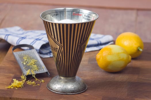 Lemon peel