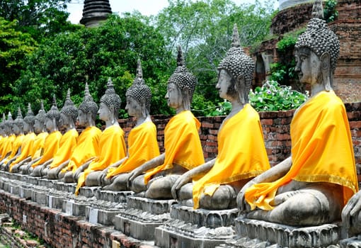 Buddha statues