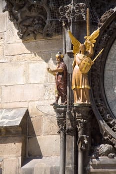 Gold statue