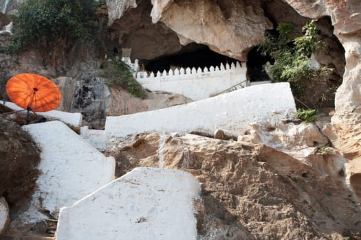Pak Ou Cave