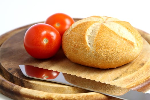 Bread roll with tomatoes