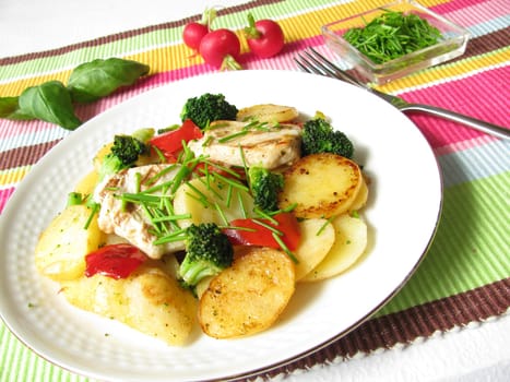 Fried potatoes with mixed vegetables