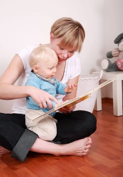 Reading with mom