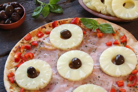 Pineapple pizza