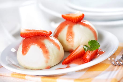 Dumplings with strawberry - knoedel