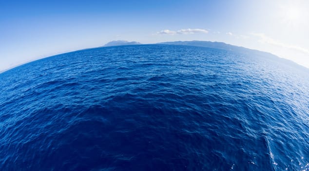 Round sea