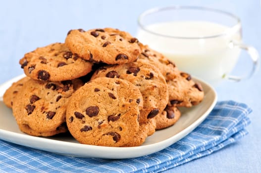 Milk and chocolate chip cookies