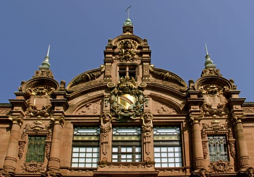 Heidelberg University Library is the oldest university library in Germany. The main building,which is still in use today,is located in Heidelberg's old town. It was opened in 1905. The architect was Joseph Durm,Karlsruhe's chief building director. The f