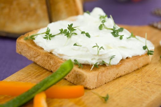 Cream cheese with bell pepper
