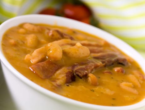Bean soup with smoked bacon