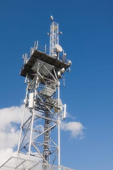 Transmitting high mast