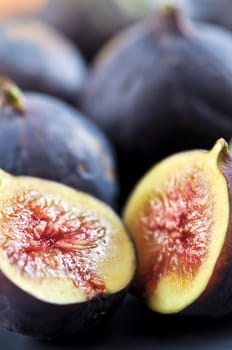 Sliced figs
