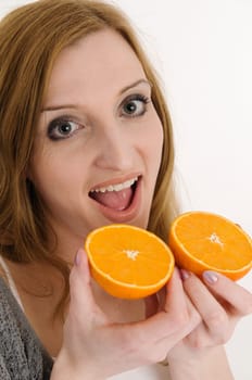 Valeria Hold the Oranges