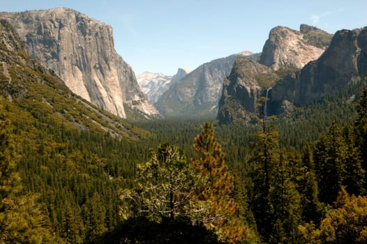 Grand Yosemite