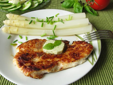 Chicken fillet with asparagus