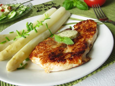 Chicken fillet with asparagus