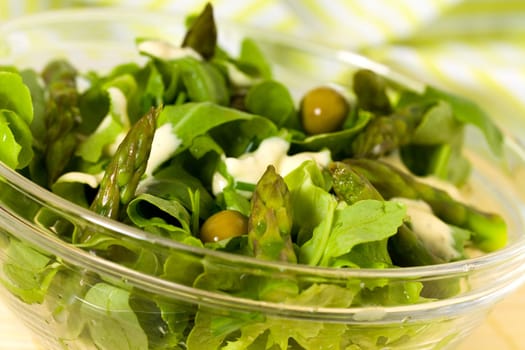 Lamb's lettuce with olives,sauce
