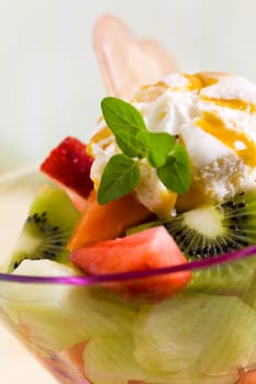 Fruit salad,mixed - with caramel egg