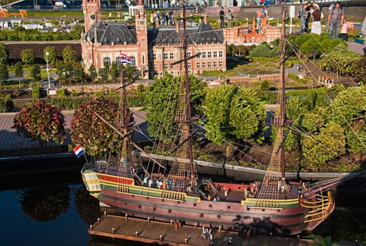 Evening light in Madurodam 2007