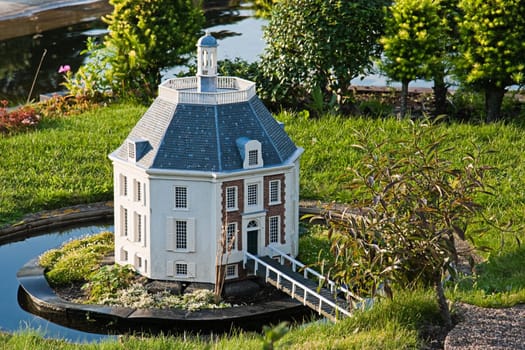 Evening light in Madurodam 2007