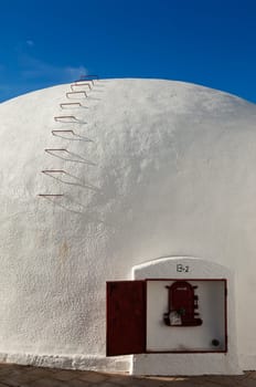 Concrete wine tanks