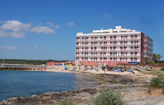 multi-storey hotel Colonia Sant Jordi