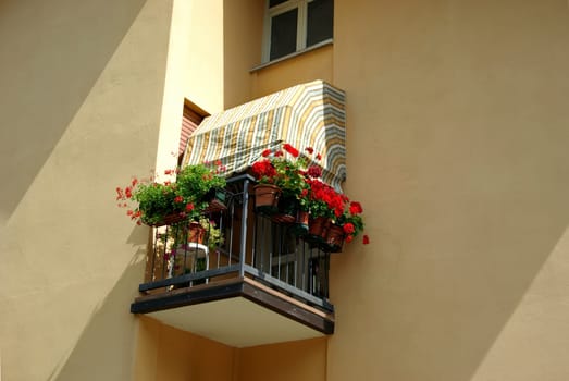 Greeting from balconies