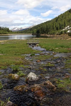 The Weißbrunnsee is a reservoir in South Tyrol at an altitude of 1872 m.
