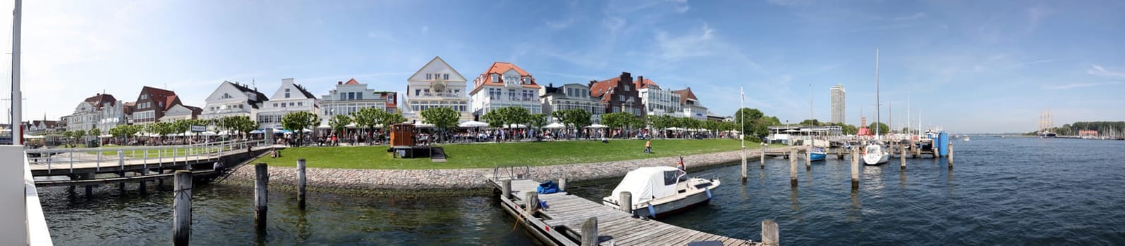Promenade Travemünde in panorama format