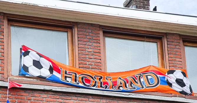 Support of Dutch soccerteam in the Netherlands