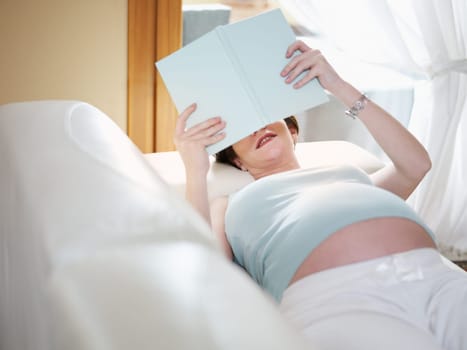 pregnant woman drinking water