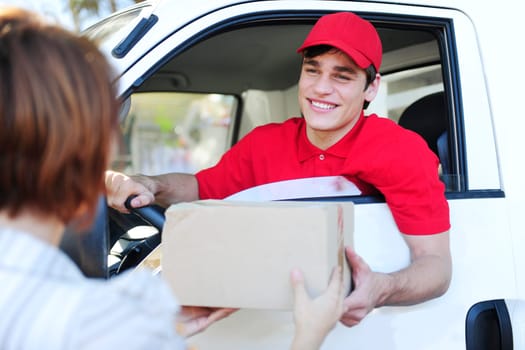 Parcel service hands over parcels