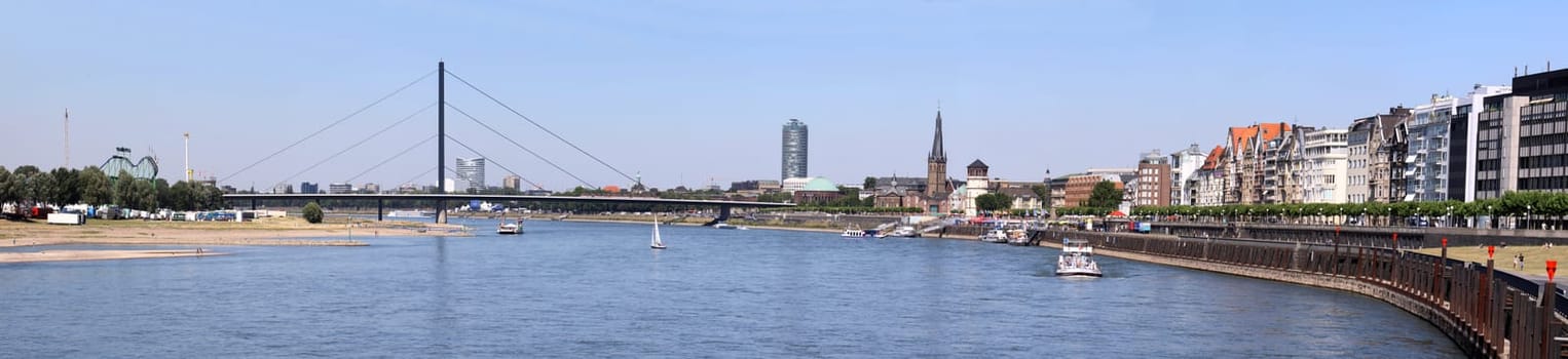 Düsseldorf's Old Town Promenade