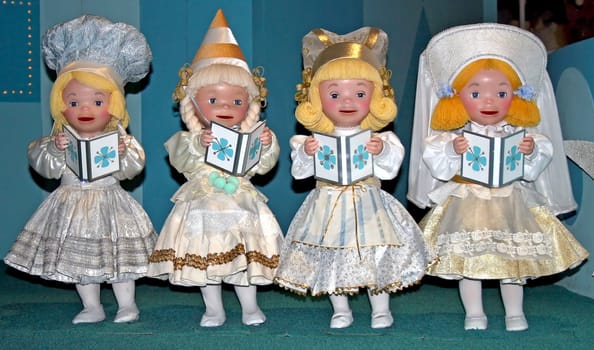 Singing Dolls