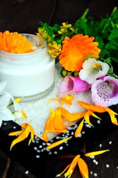 Naturopathy Plants Marigolds