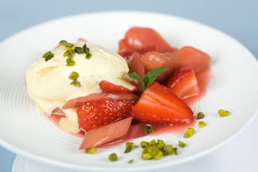Strawberry with pistachio