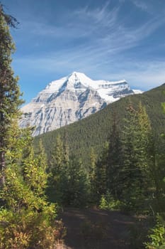 Mount Robson, Mount Robson Provincial Park, British Columbia, Canada