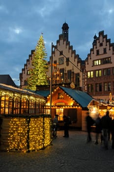 Christmas market on the Frankfurt Römer