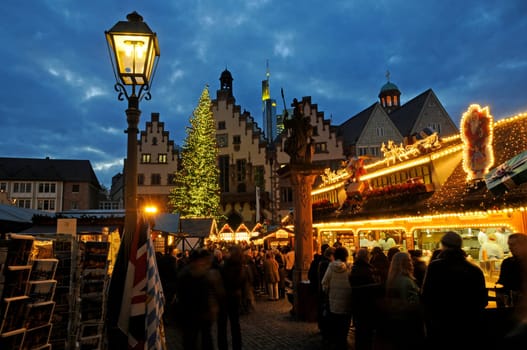 Christmas market on the Frankfurt Römer