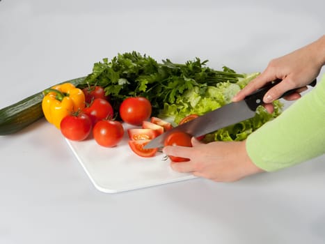 preparing salad