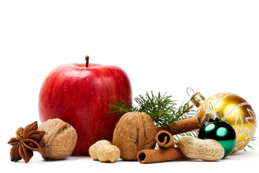 Apple,Nuts,Cinnamon,Anise,Baubles