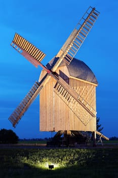 Post windmill