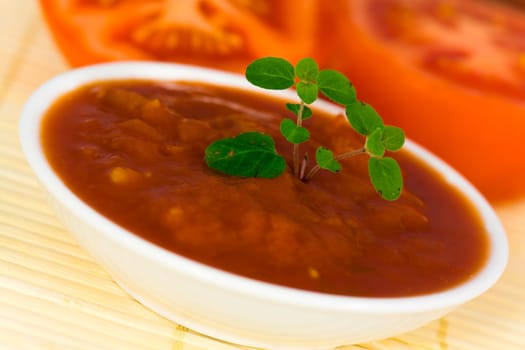 Beef tomatoes,halves